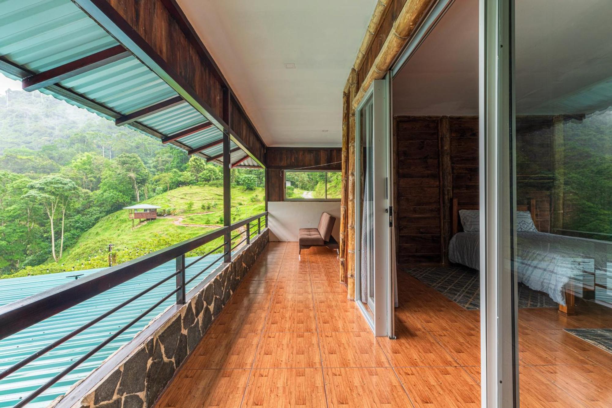Hotel Rivel - Restaurant & Nature Retreat ตูร์เรียลบา ภายนอก รูปภาพ