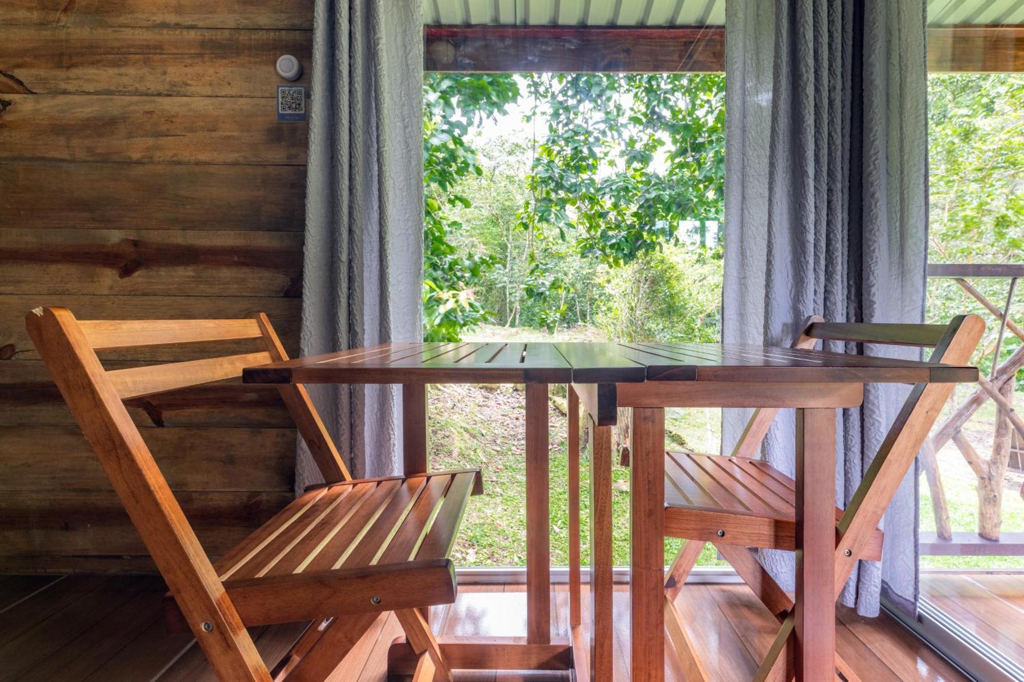 Hotel Rivel - Restaurant & Nature Retreat ตูร์เรียลบา ภายนอก รูปภาพ