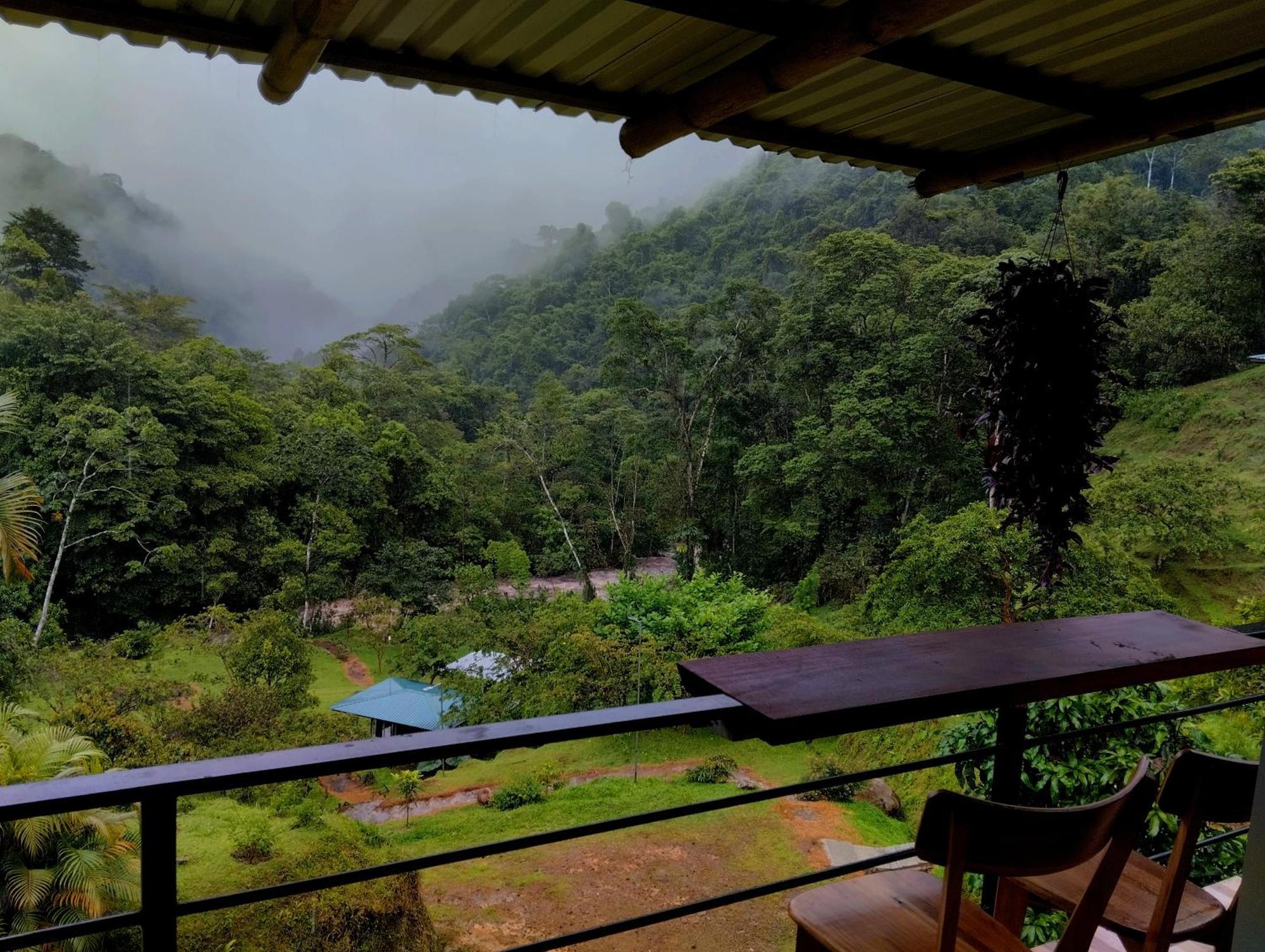 Hotel Rivel - Restaurant & Nature Retreat ตูร์เรียลบา ภายนอก รูปภาพ